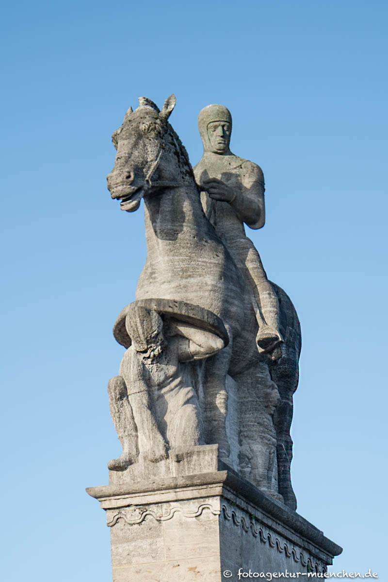 Reiterstandbild Otto I. von Wittelsbach – Denkmal/Kunstwerk in München