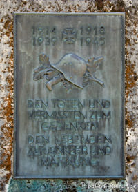 Gedenktafel am Kriegerdenkmal