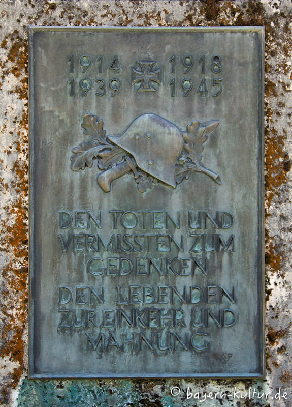 Gedenktafel am Kriegerdenkmal