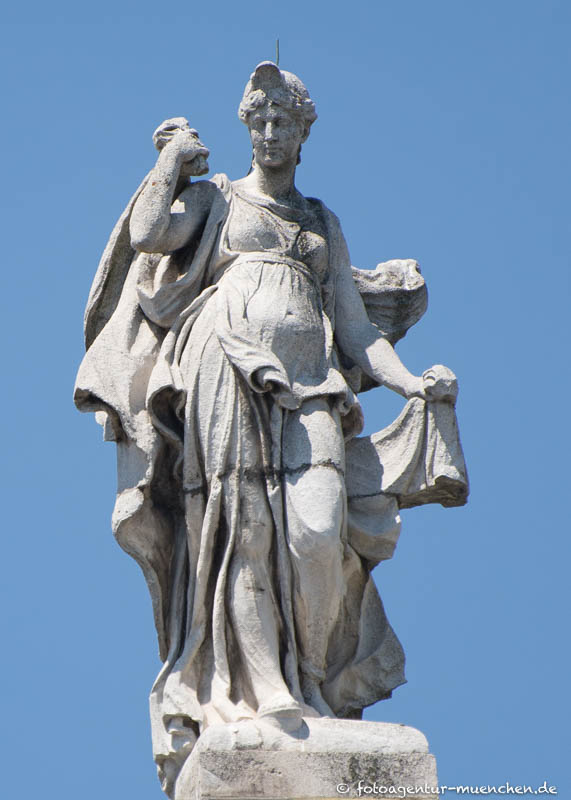 Wahrheit – Denkmal/Kunstwerk in München