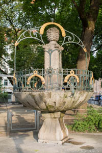 Gerhard Willhalm – Roeckl-Brunnen