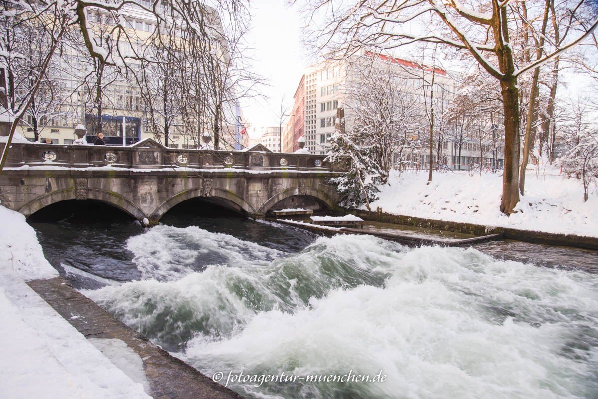 Eisbachwelle