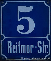 Hausnummer - Reitmorstraße – Foto aus München