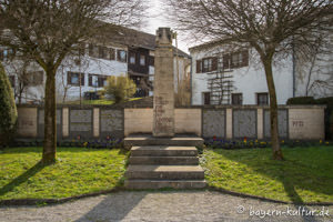 Kriegerdenkmal - Utting