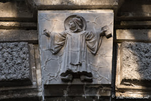 Münchner Kindl an der Teufelsgrabenbrücke