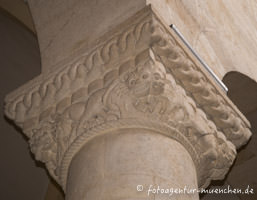 Gerhard Willhalm – Kapitell in der Schottenkirche St. Jakob