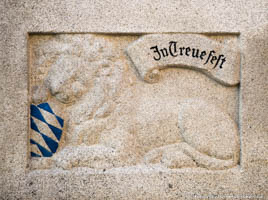 Kriegerdenkmal (Detail)