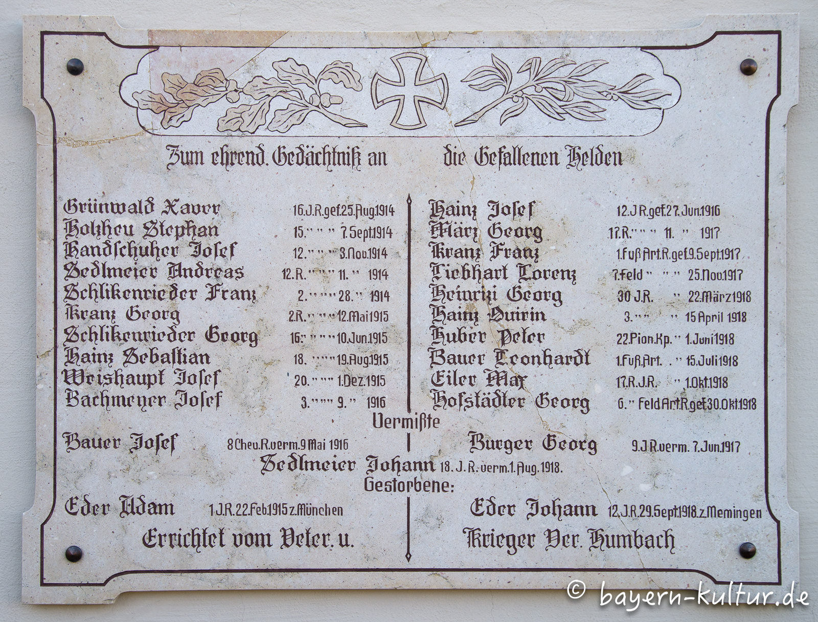 Kriegergedenktafel in Humbach