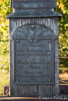 Gedenktafel auf dem Neukirchner Siegeskreuz
