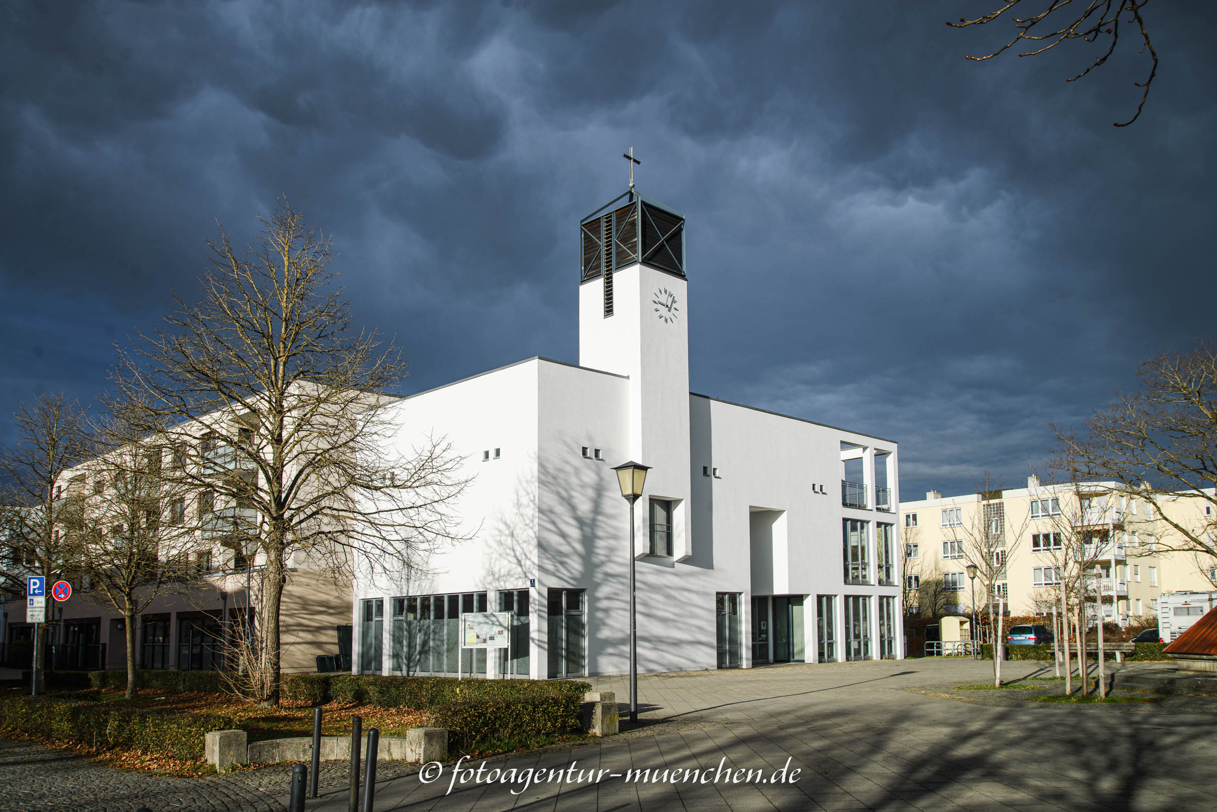 Dietrich-Bonhoefer-Kirche