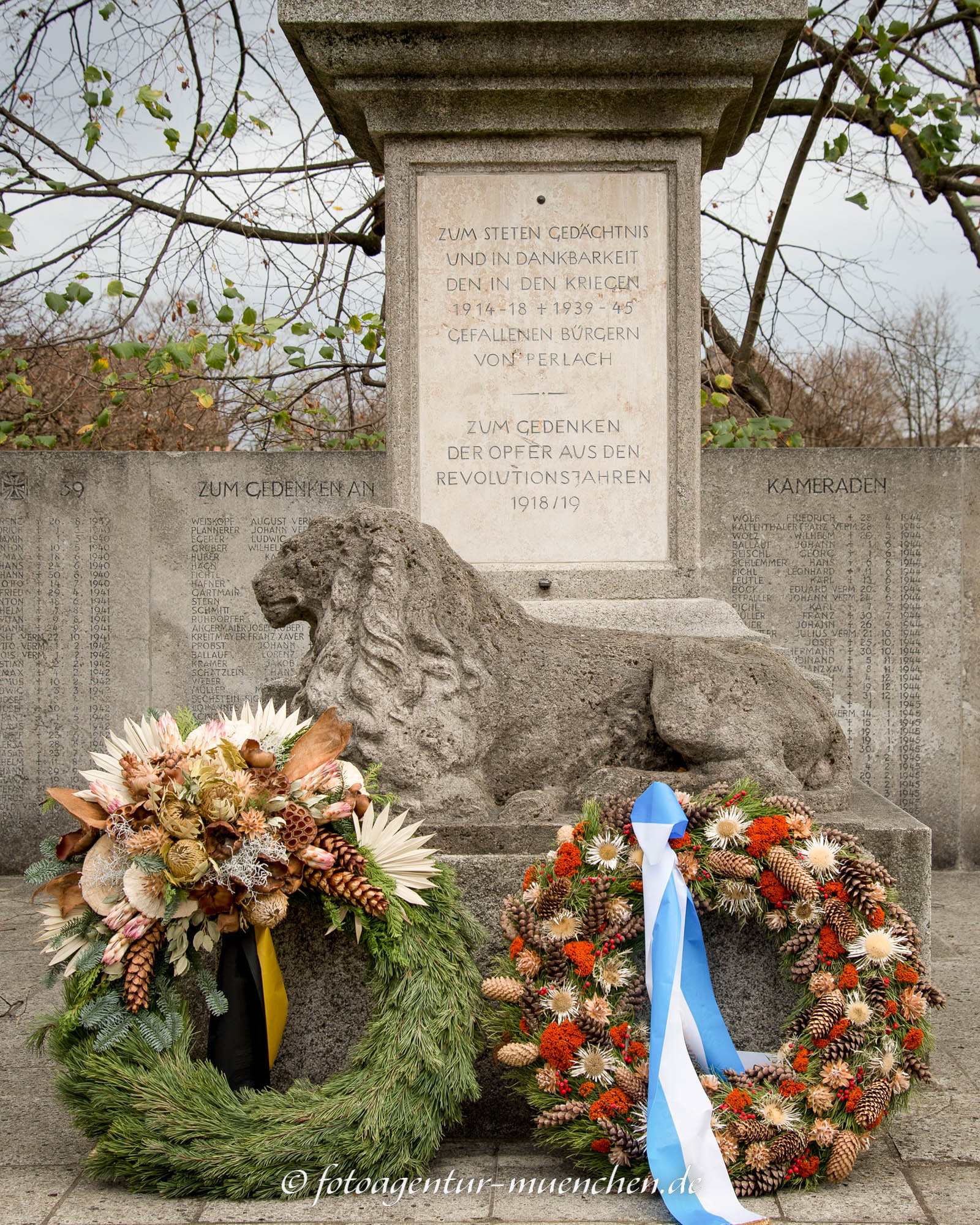 Kriegerdenkmal - Perlach