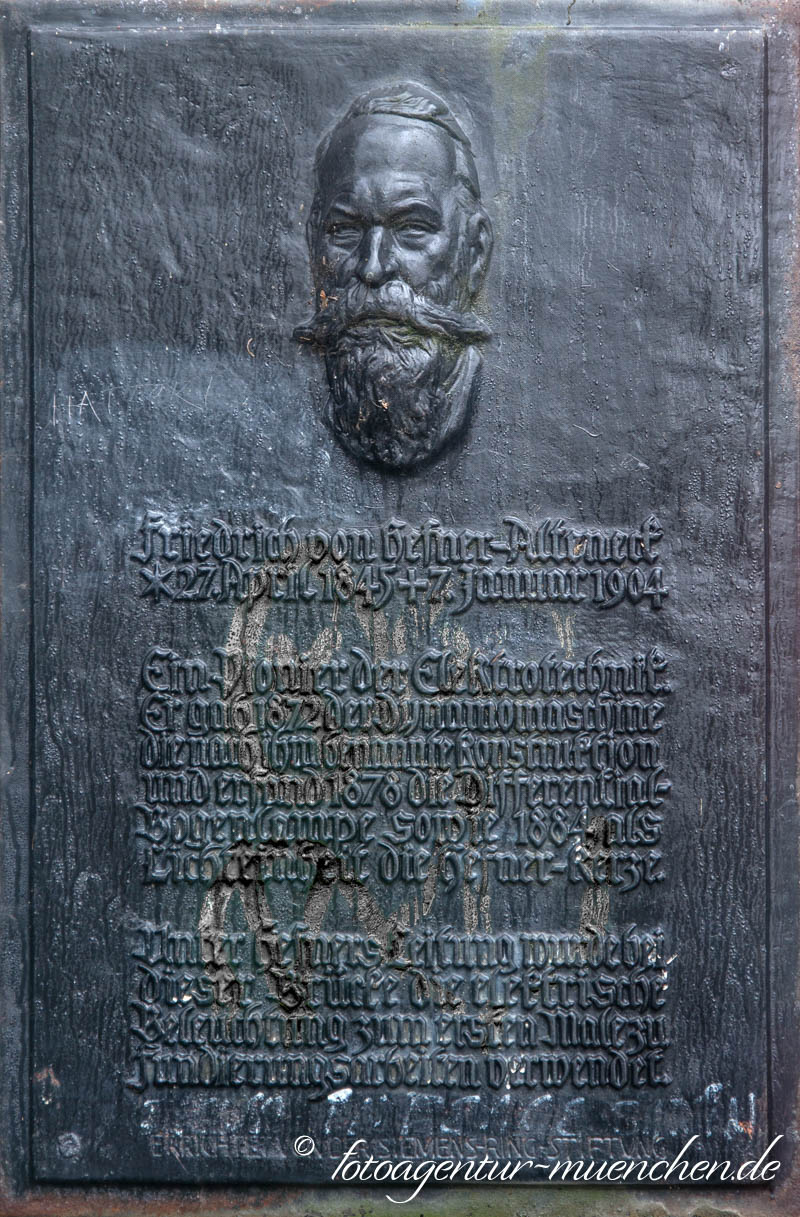 Gedenktafel - Friedrich von Hefner-Alteneck