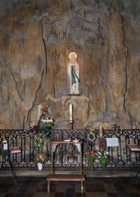 Lourdesgrotte in der Marktkirche Obernzell
