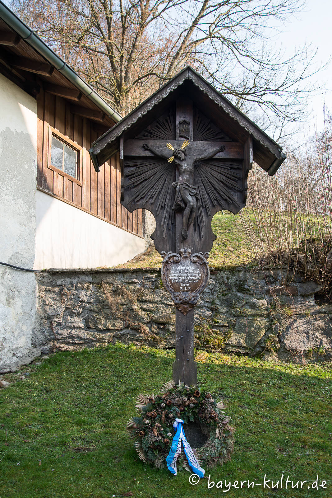 Gedenkkreuz für die Oper der Bauernschalcht