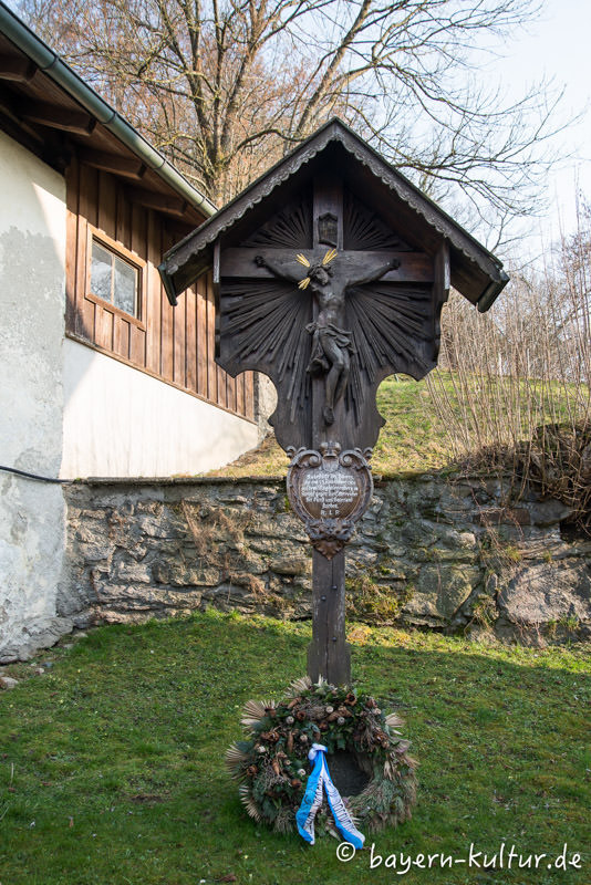 Gedenkkreuz für die Oper der Bauernschalcht