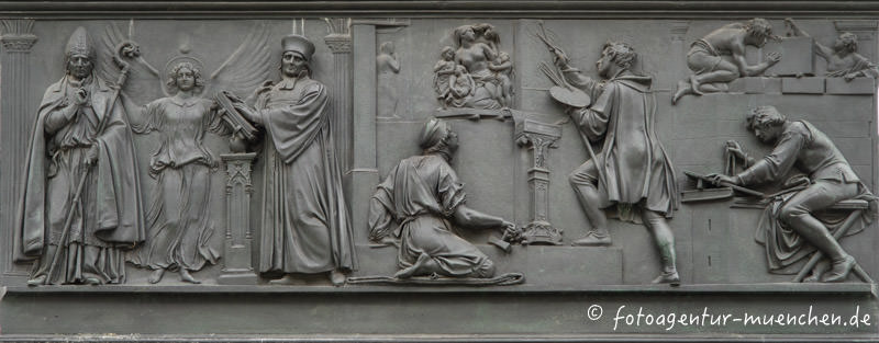 Max-Joseph-Denkmal