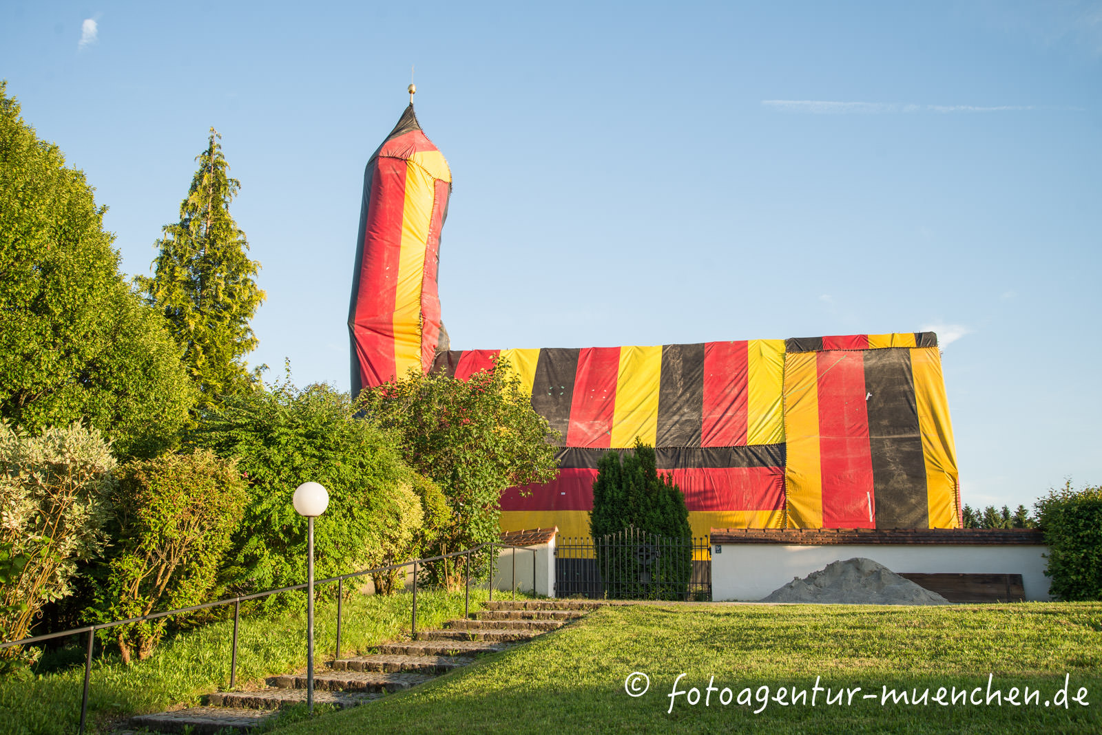 St. Coloman in Nationalfarben