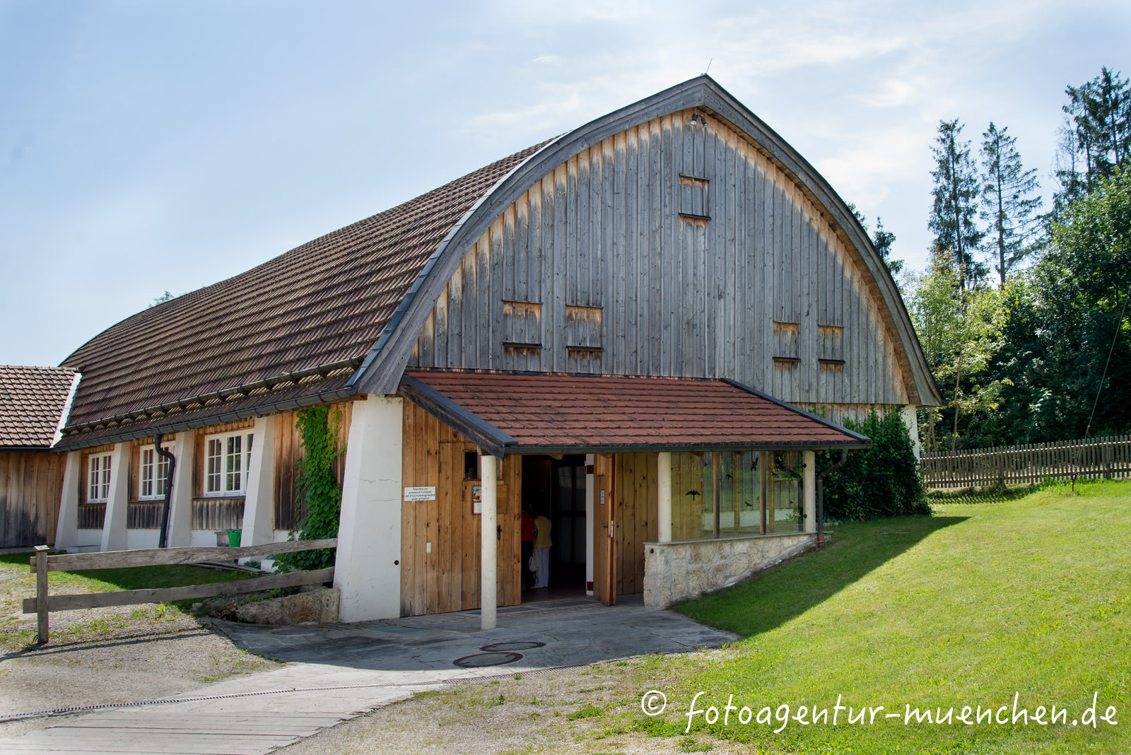 Zollingerhalle