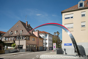 Jetzt - Torbogen zur Altstadt