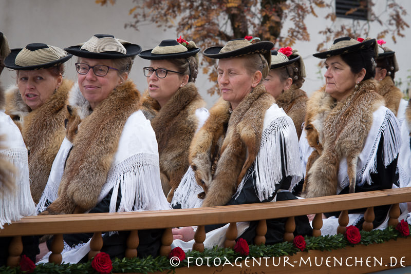 Leonhardifahrt Peißenberg 2016