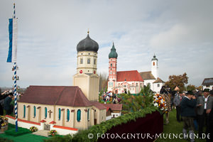Leonhardifahrt Peißenberg 2016