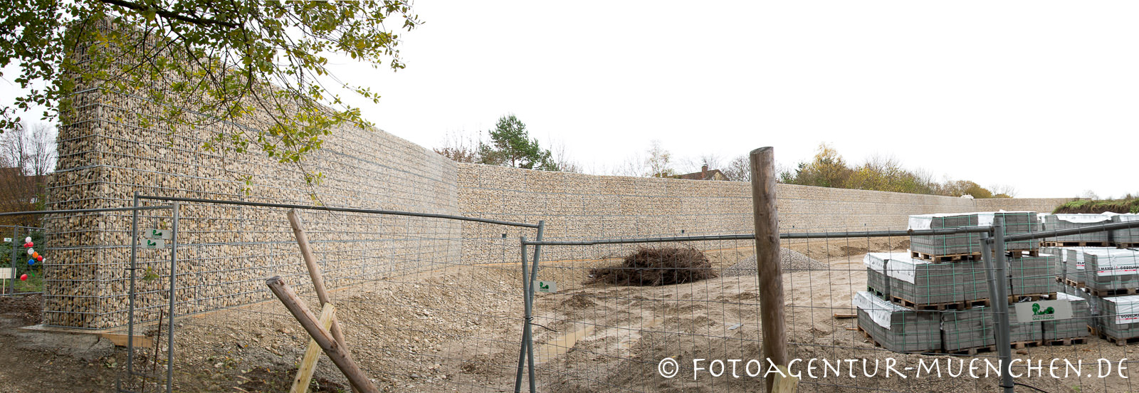 Neuperlacher Mauer