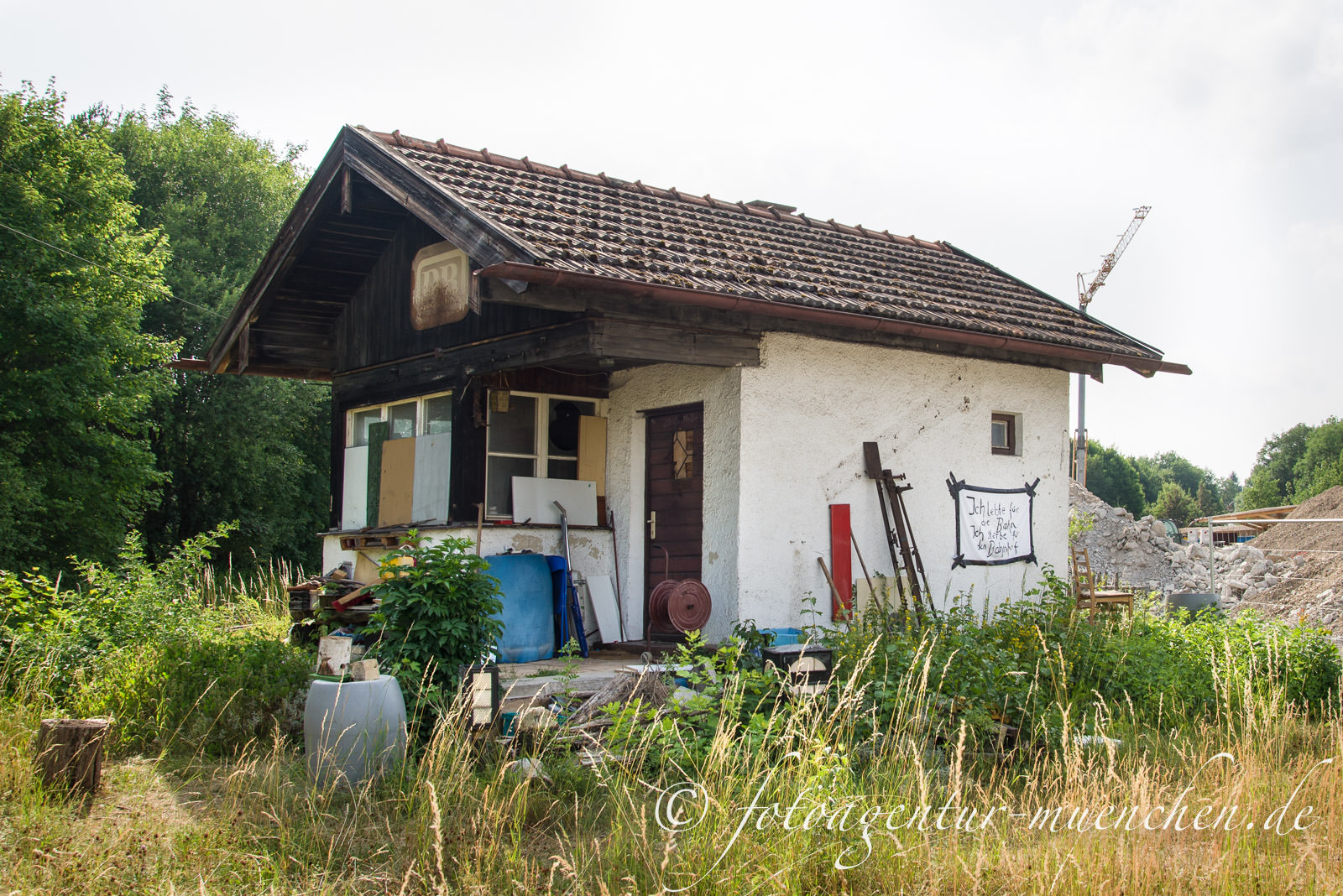 Bahnhäuschen beim Perlacher Bahnhof