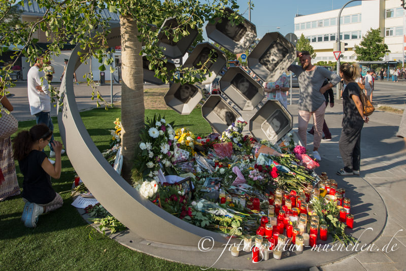Denkmal „Für Euch“ (Rechtsradikaler Anschlag OEZ) – Denkmal/Kunstwerk in München