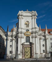 Dreifaltigkeitskirche – Foto aus München