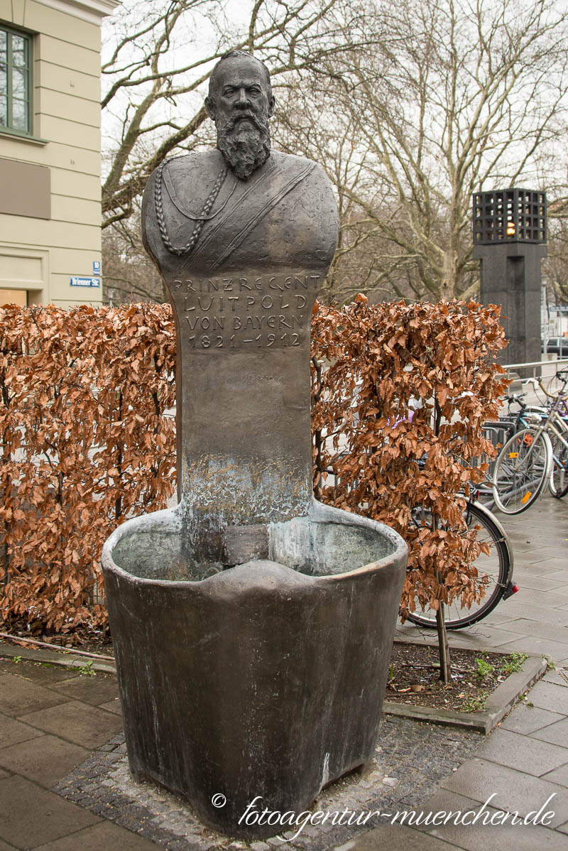 Prinzregent-Luitpold-Brunnen – Denkmal/Kunstwerk in München