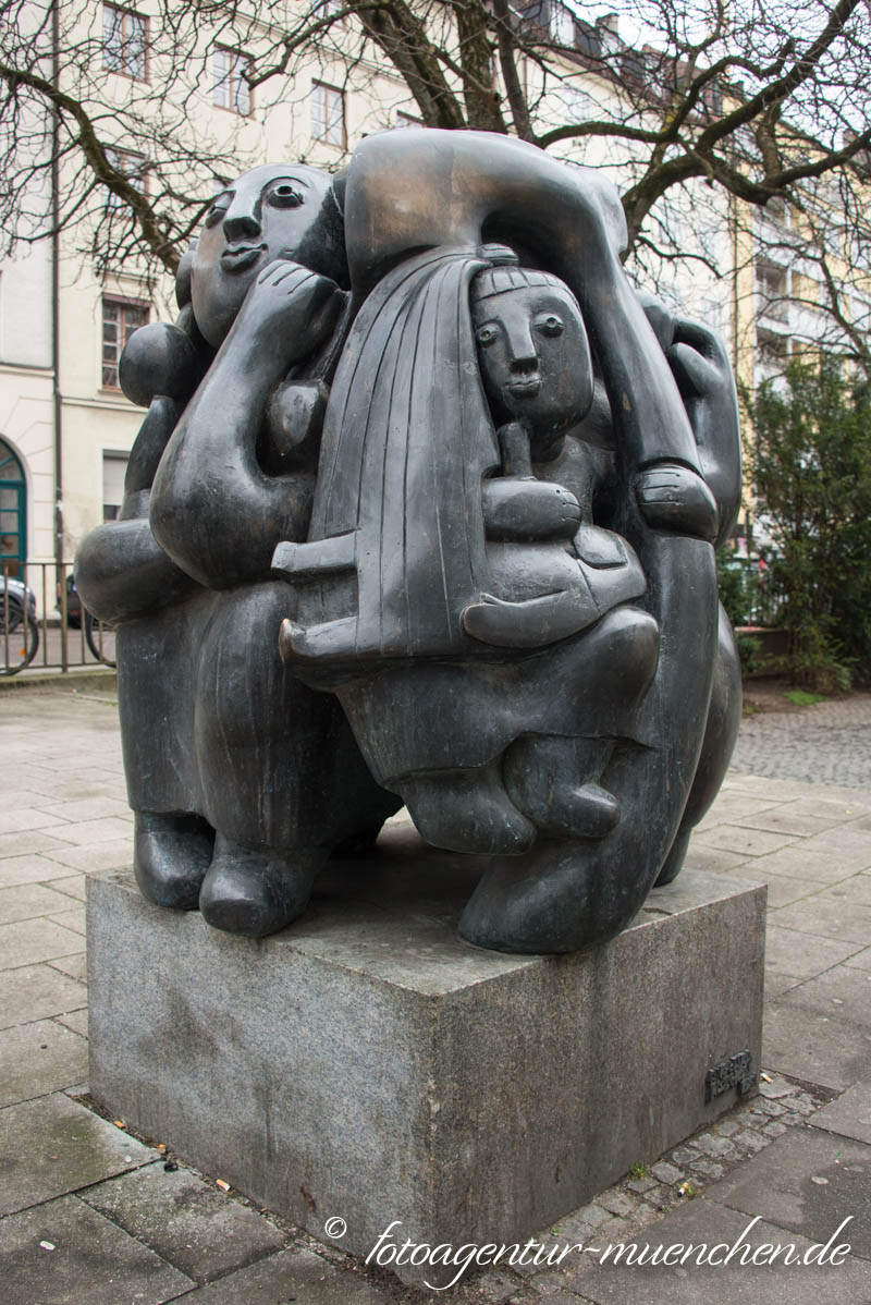Gockel, Hinkel und Gackeleia – Denkmal/Kunstwerk in München
