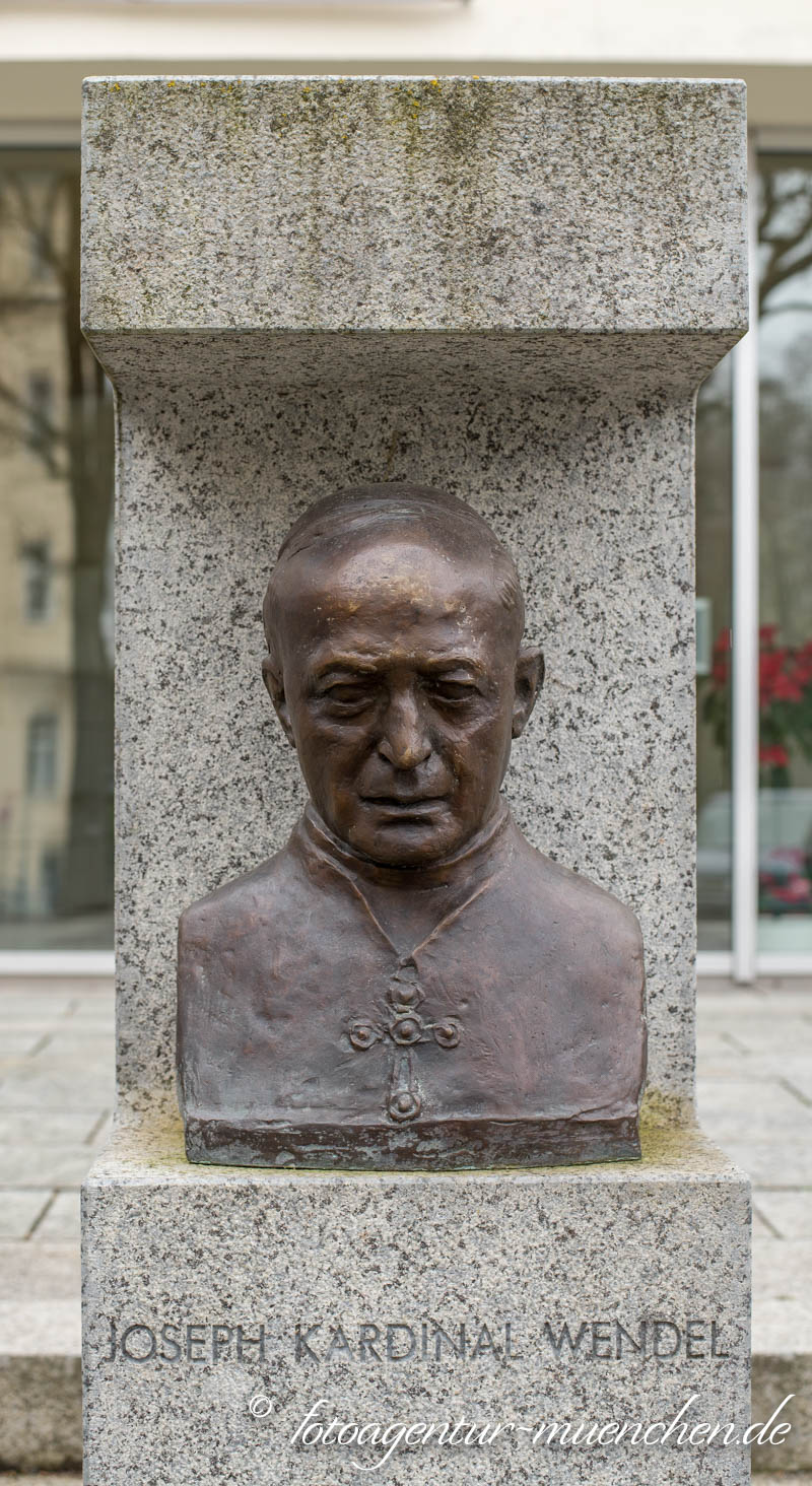 Büste - Kardinal Wendel – Denkmal/Kunstwerk in München