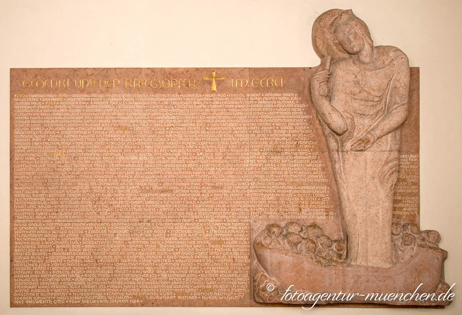Kriegerdenkmal - St. Ursula