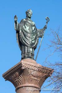Albertshofer Georg, Bestelmeyer German - Bennosäule
