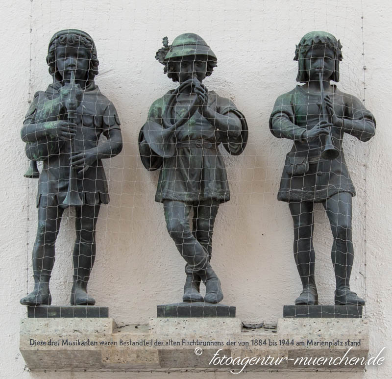 Fischbrunnen-Figuren – Denkmal/Kunstwerk in München