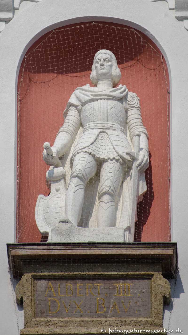 Herzog Albrecht IV. der Weise – Denkmal/Kunstwerk in München