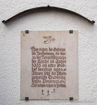 Gedenktafel - Friedhof – Foto aus München