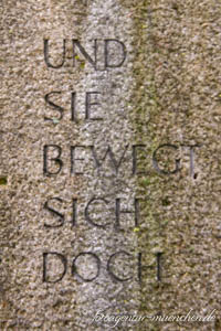 Gedenkstein- Galileo Galilei – Foto aus München