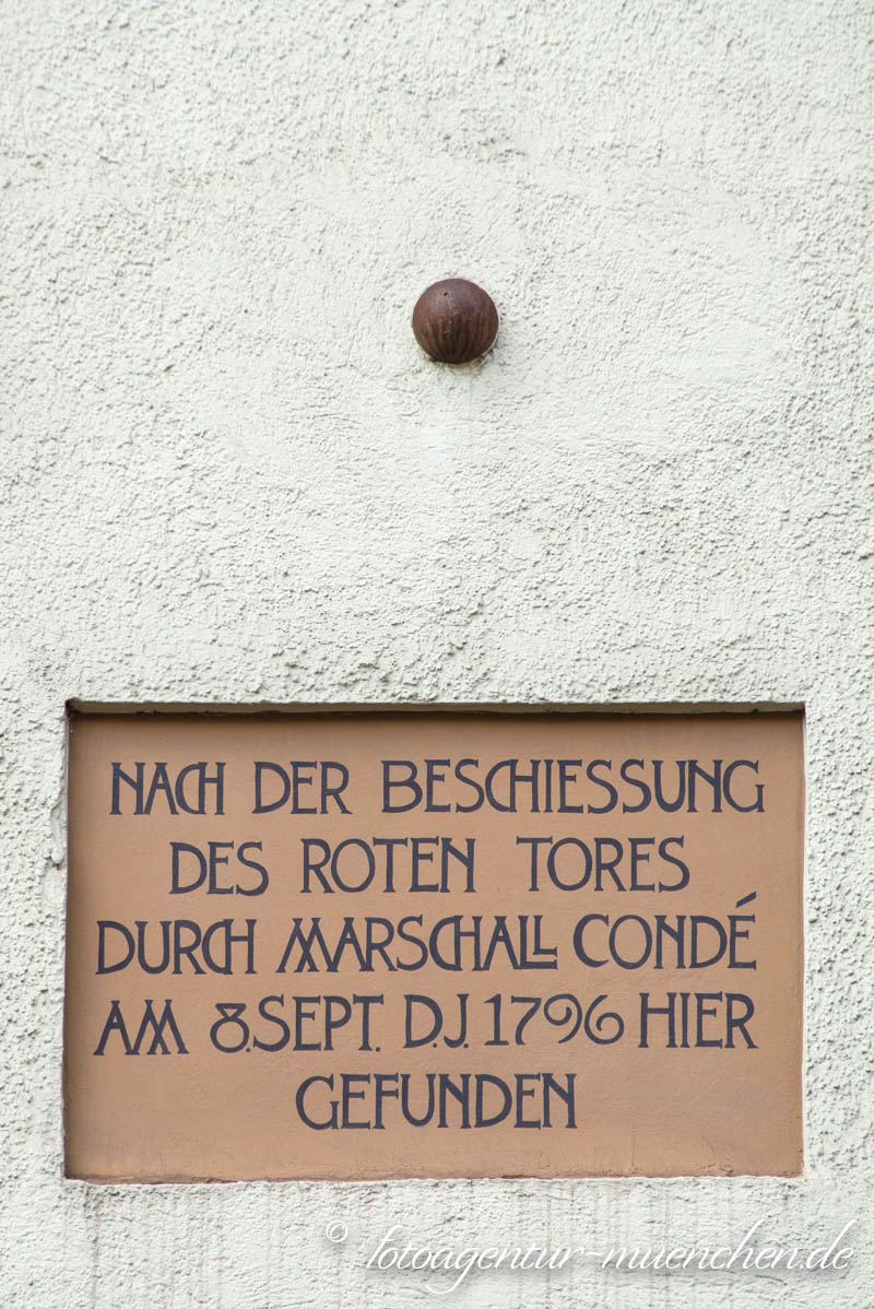 Gedenktafel - Kanonenkugel – Denkmal/Kunstwerk in München