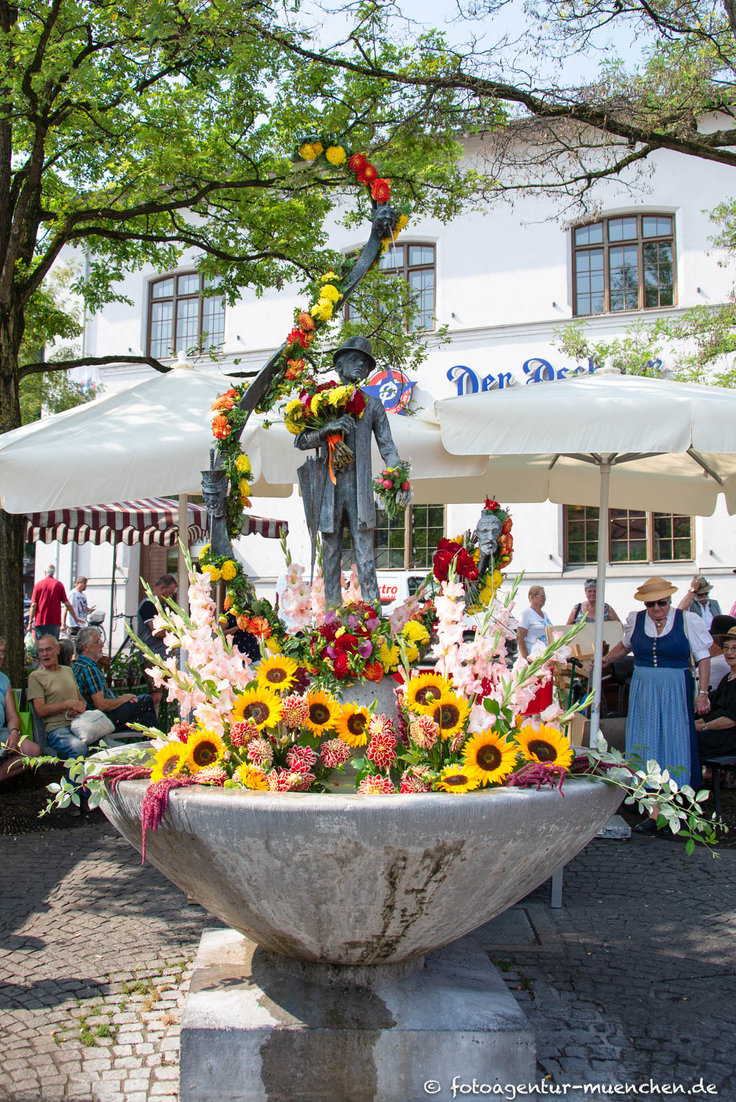 Karl-Valentin-Brunnen