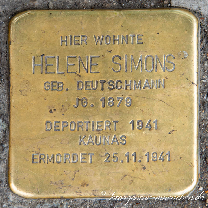  Helene Simons