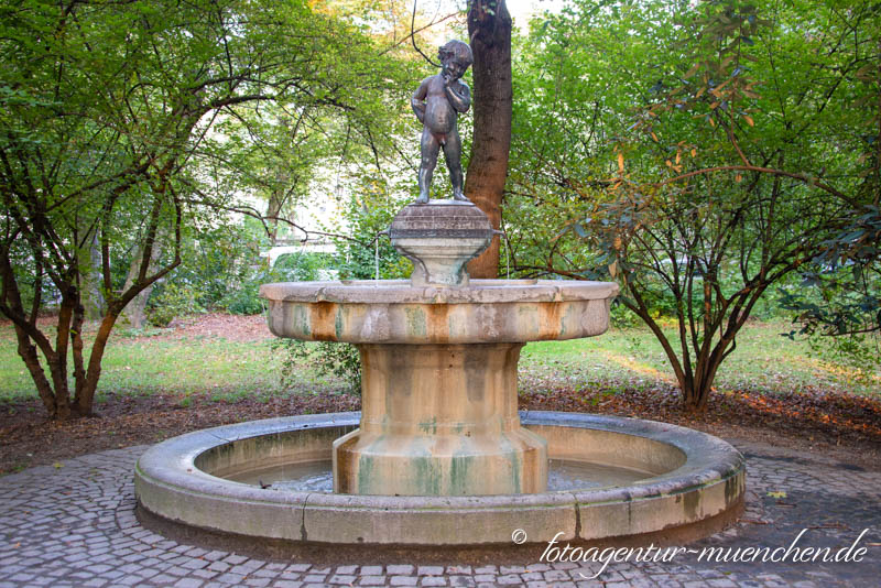 Josef-Ruederer-Brunnen – Denkmal/Kunstwerk in München
