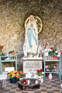 Gerhard Willhalm – Kriegsgedächtniskapelle - Schwabinger Krankenhaus