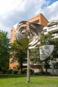 Space Churn von George M. Rickey – Foto aus München