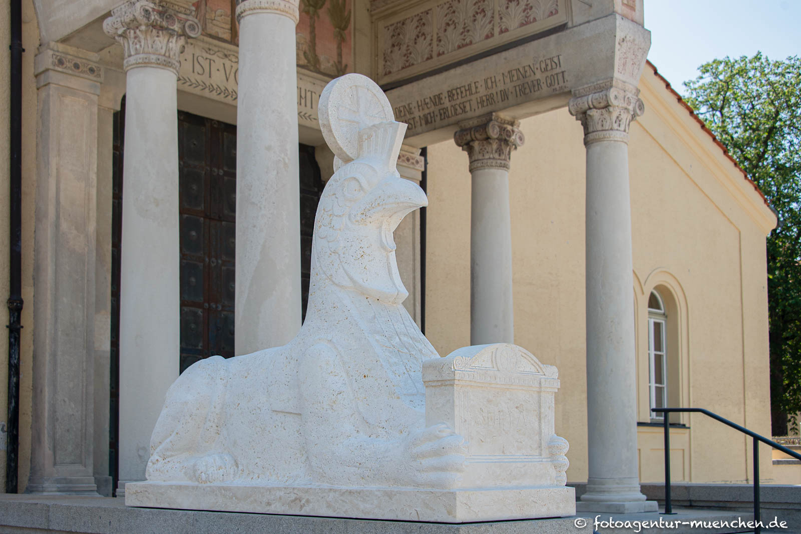 Sphinx auf dem Nordfriedhof