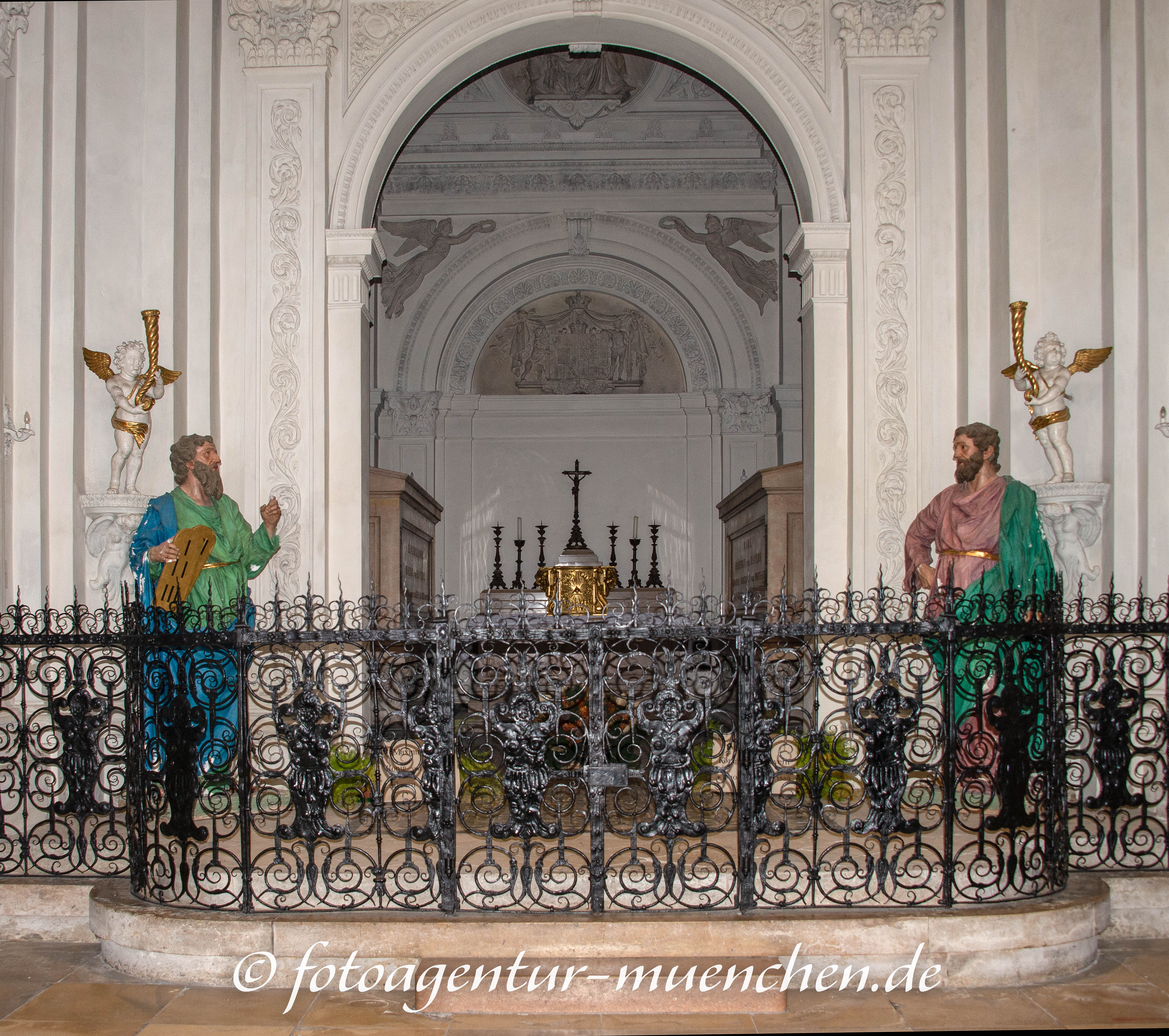 Grab - Theatinerkirche