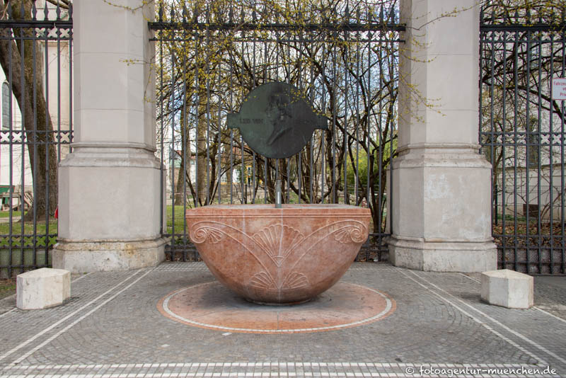 Leo-von-Klenze-Brunnen – Denkmal/Kunstwerk in München