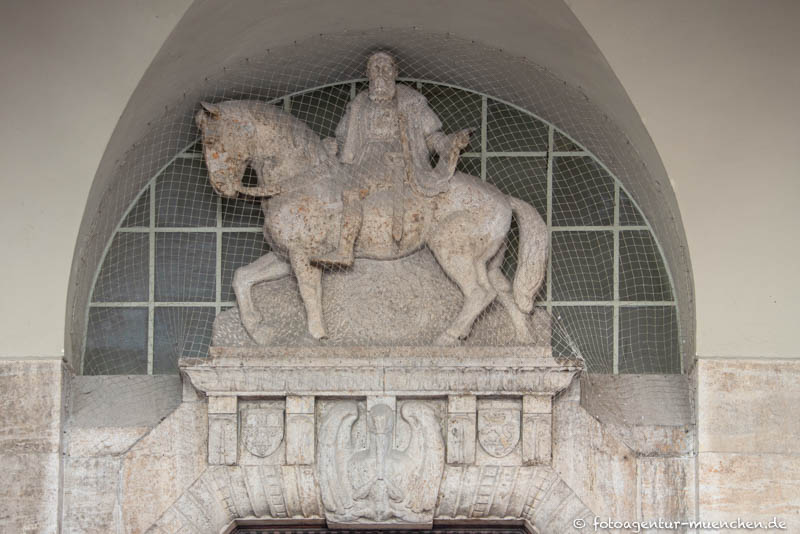 Reiterfigur Ludwig der Reiche – Denkmal/Kunstwerk in München