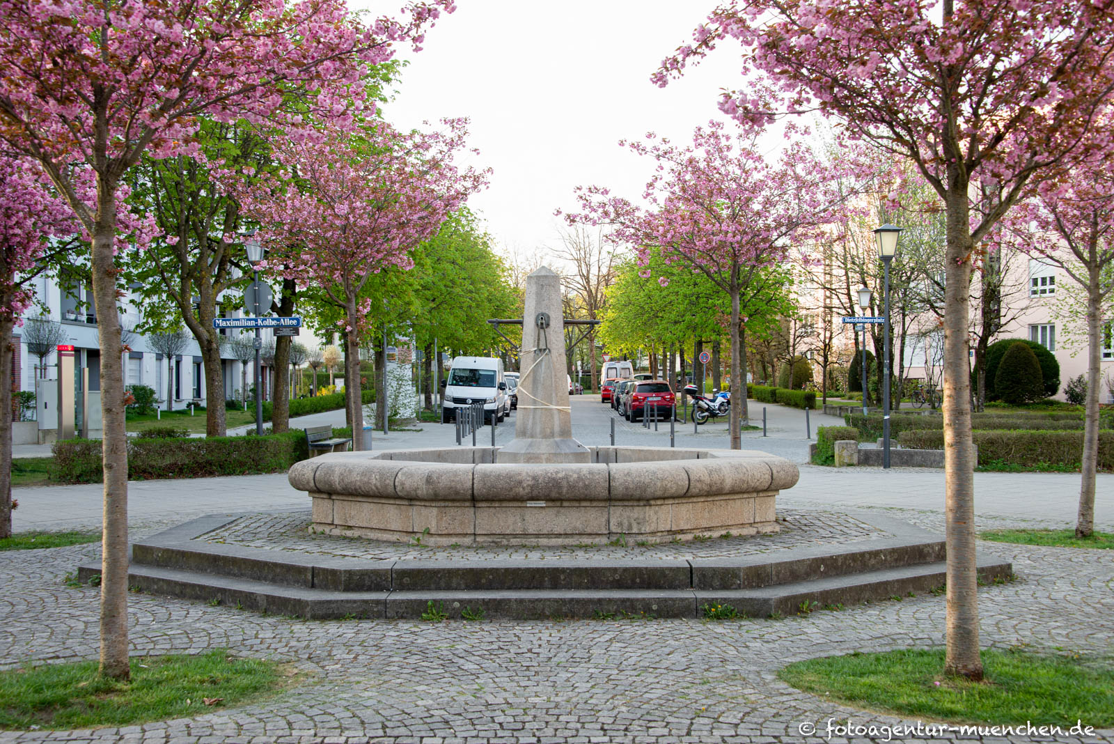 Brunnen - Dietzfelbinger Platz