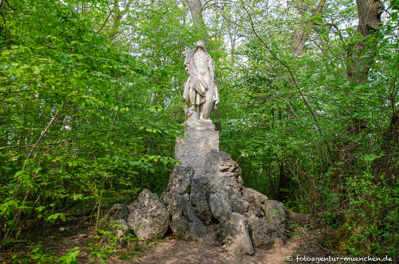 	Wotanskulptur